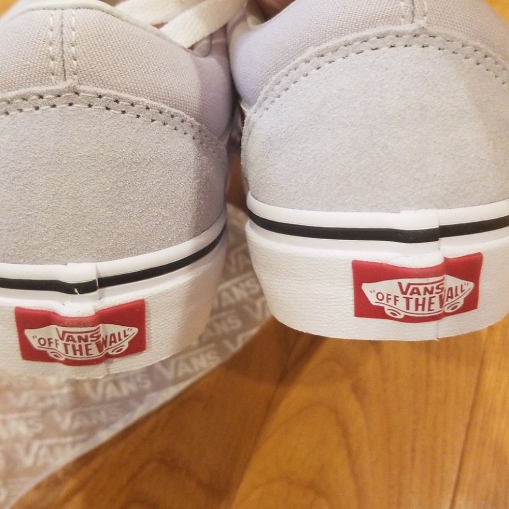 Van's